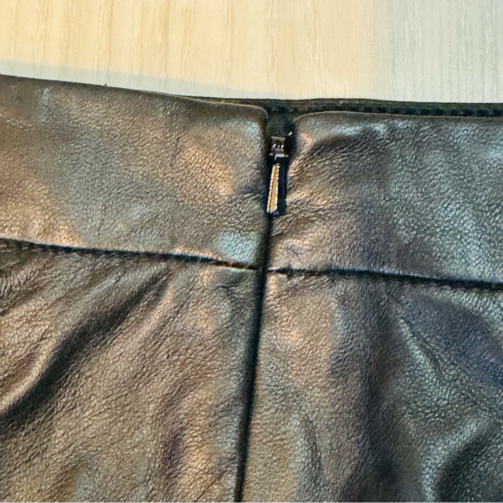 Banana Republic lamb leather Black Wrap Skirt NWOT size 8 - Picture 5 of 13